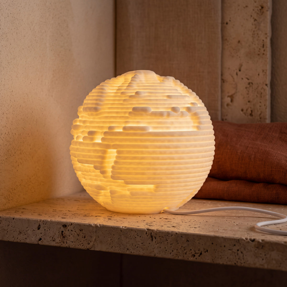 Strate : la mini lampe inspirée des canyons d'Arizona
