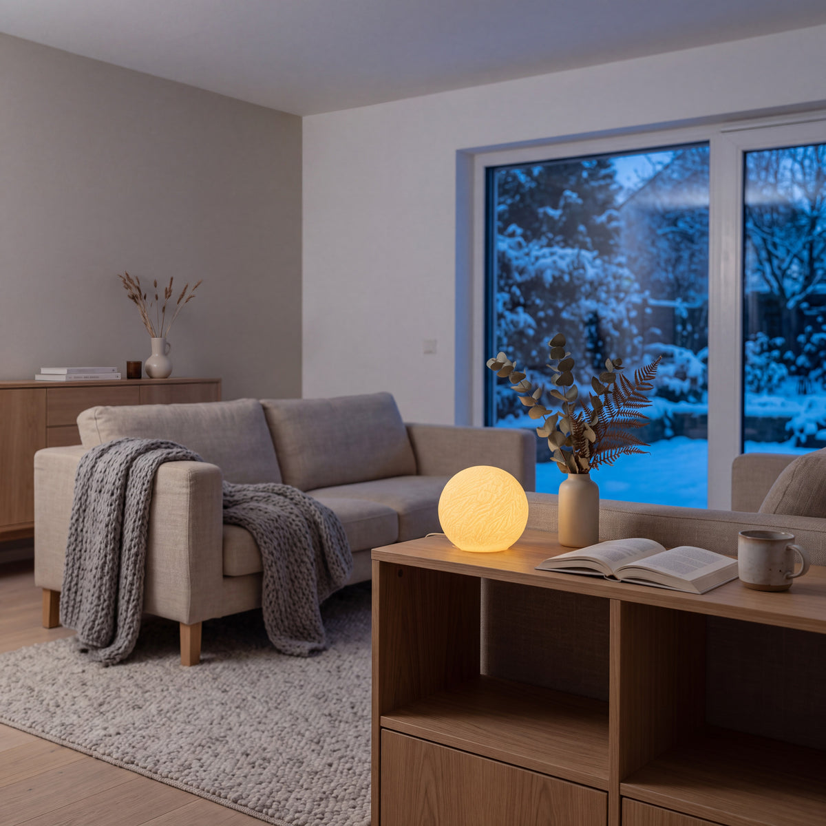 Frimas : la mini lampe inspirée des fougères givrées