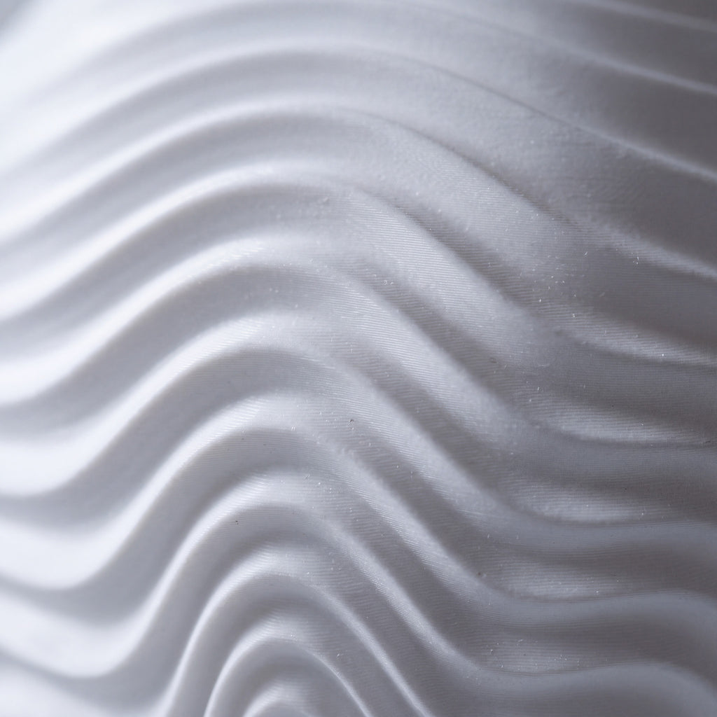 Sirocco : la grande lampe inspirée des dunes du désert