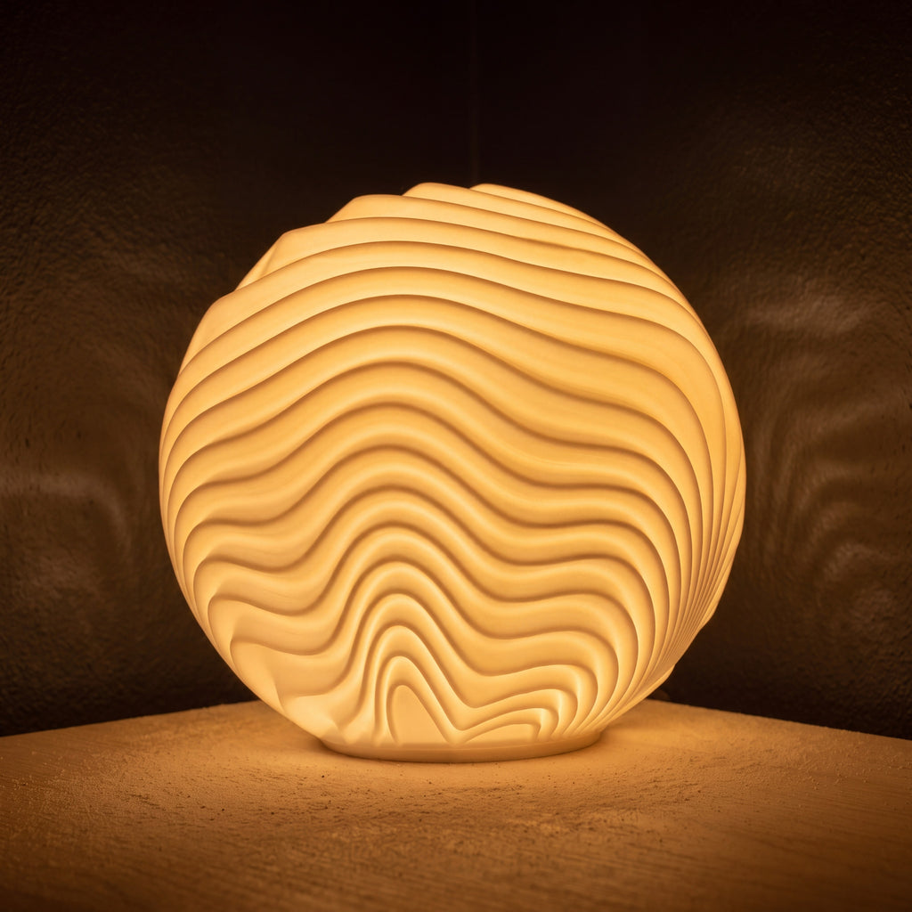 Sirocco : la grande lampe inspirée des dunes du désert