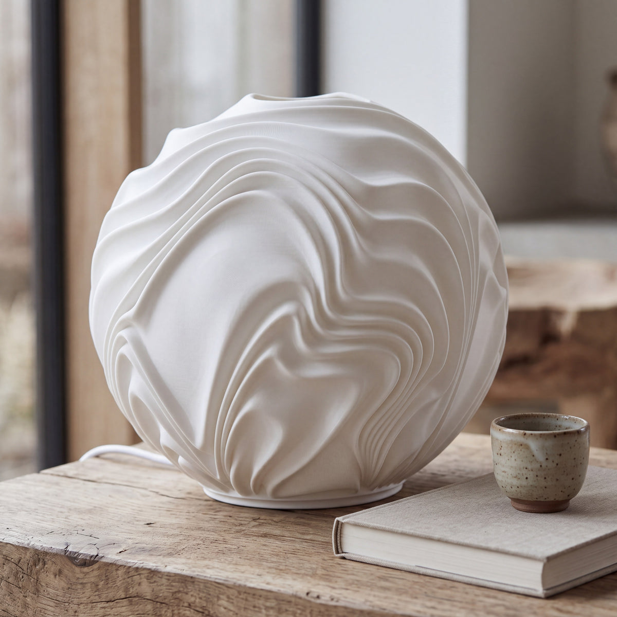 Onde : la grande lampe inspirée des remous d'une cascade