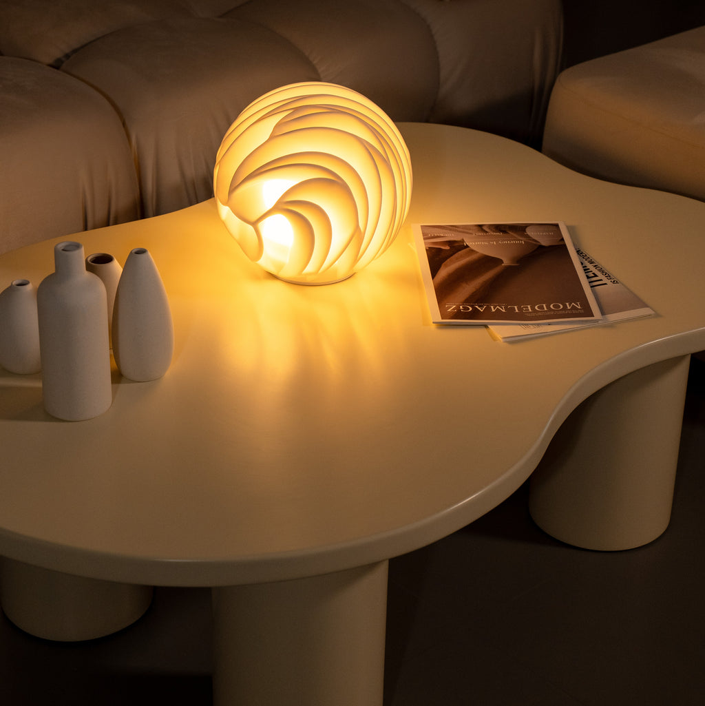 Ignis : la grande lampe inspirée d'une coulée de lave